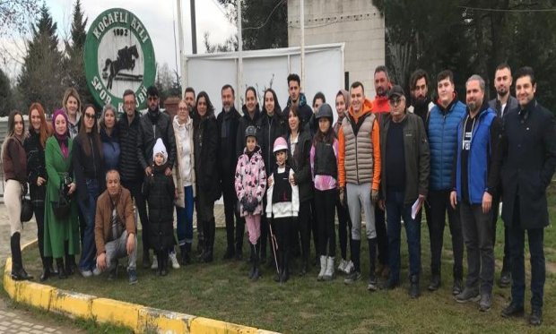 Kocaeli Atlı Spor Manejinde TBF-Türkiye Binicilik Federasyonu Kategori sınavları yapıldı.